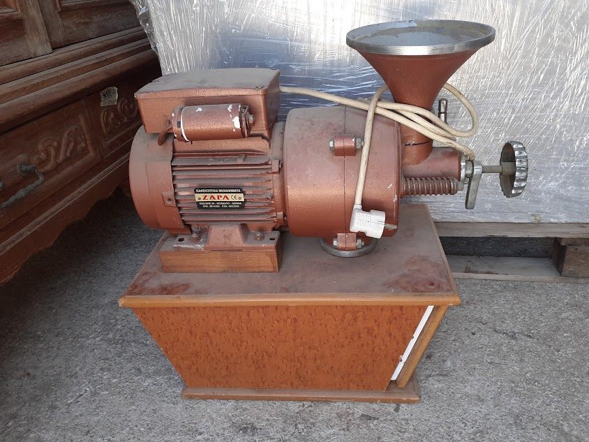 Κόφτης Eλληνικού Kαφέ 50x30x54 εκ (686/7)