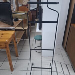 Μεταλλικός Καλόγερος Κουστουμιού 43x45,5x146 Εκ. (500/2397)